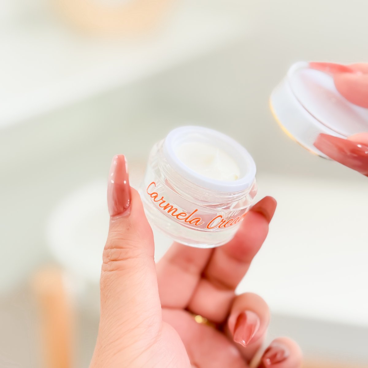 Carmela Miracle White Cream